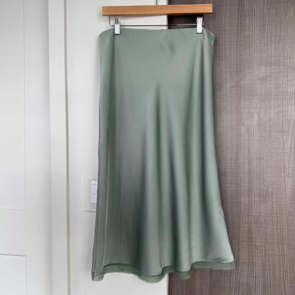 Rue Sophie Artichoke Green Kat Satin Midi Skirt Size Large - Picture 4 of 12